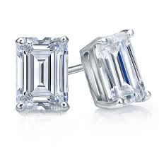 Solitaire Earrings (Emerald Cut)
